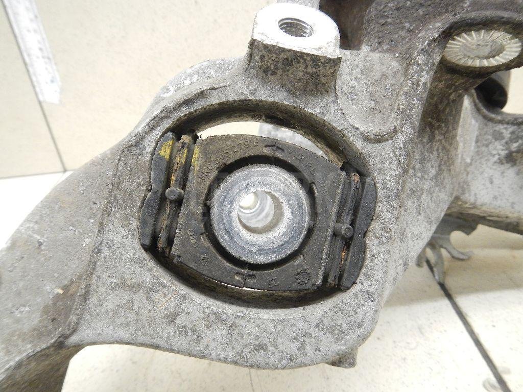 Кулак поворотный задний правый