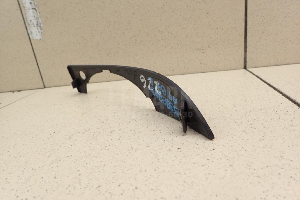 Рамка противотуманной фары левой