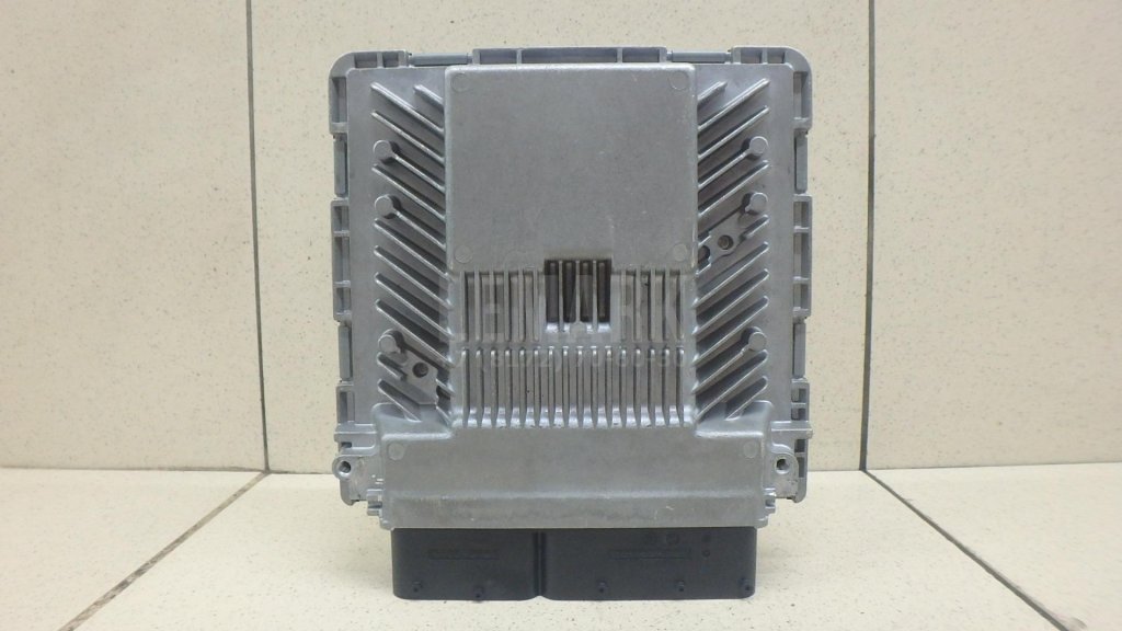 Блок управления двигателем для  Audi A5/S5 [8F] Cabrio 2010-2016