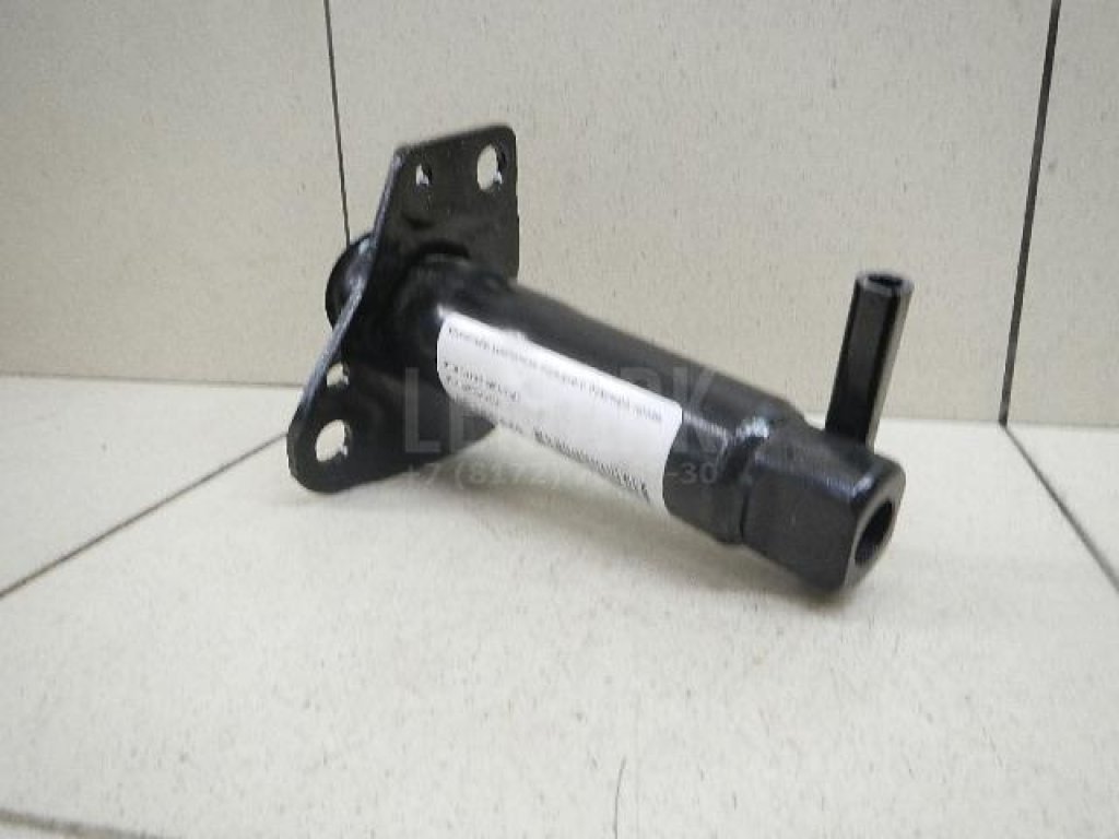 Кронштейн усилителя переднего бампера правый