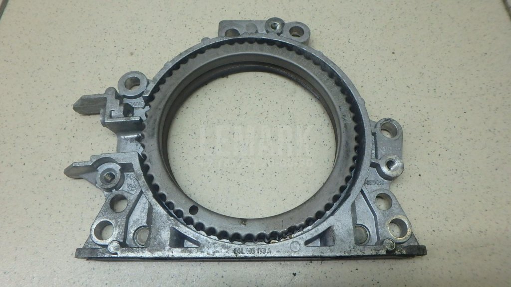 Крышка коленвала задняя