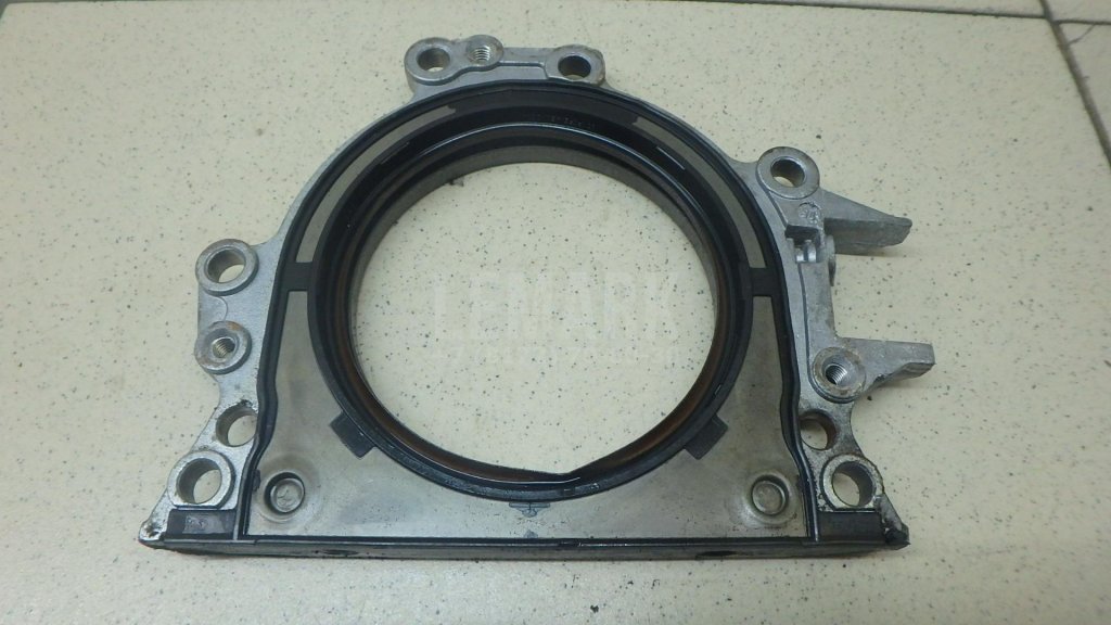 Крышка коленвала задняя