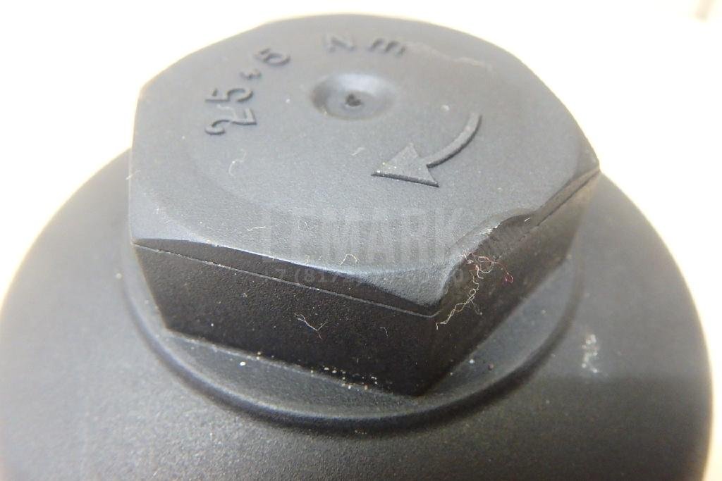 Крышка масляного фильтра