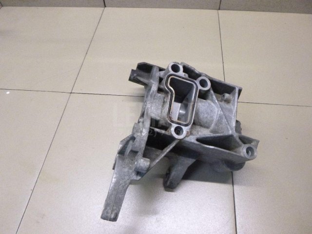 Кронштейн гидроусилителя