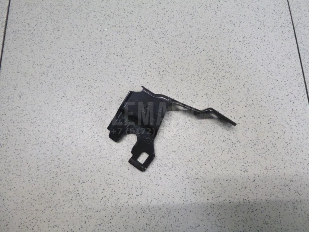 Кронштейн фар правый