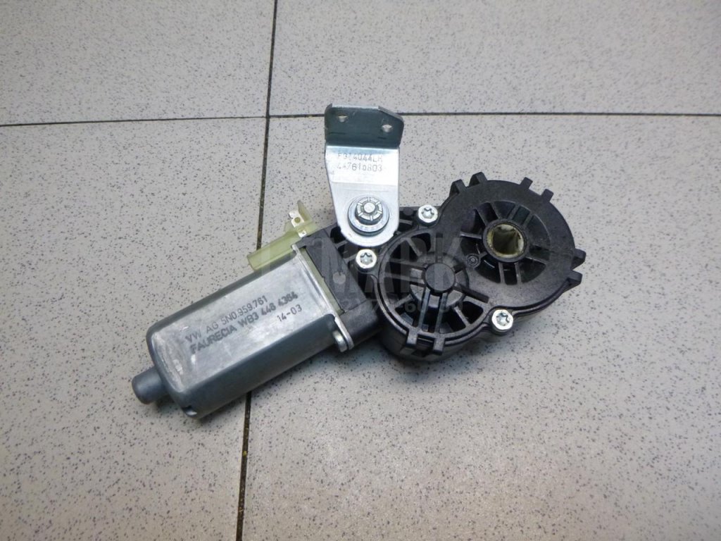 Моторчик регулировки сиденья