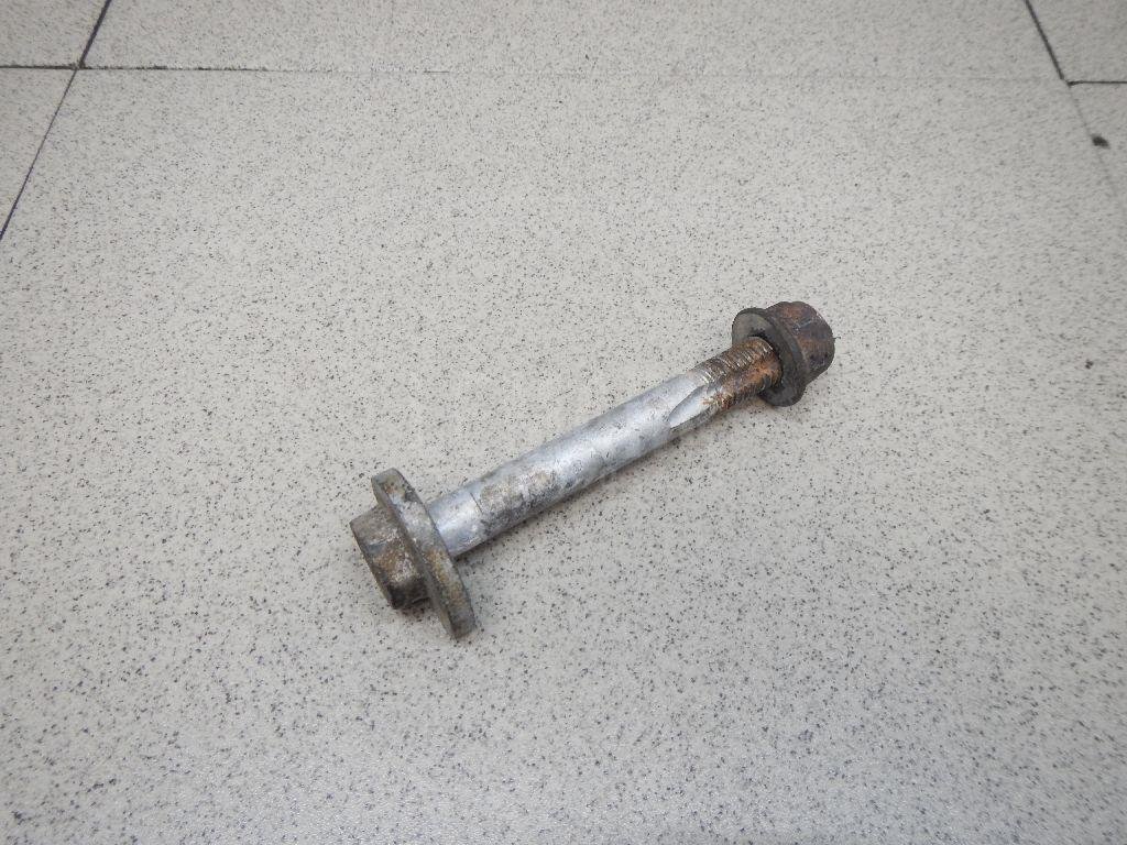 Болт развала задних колес