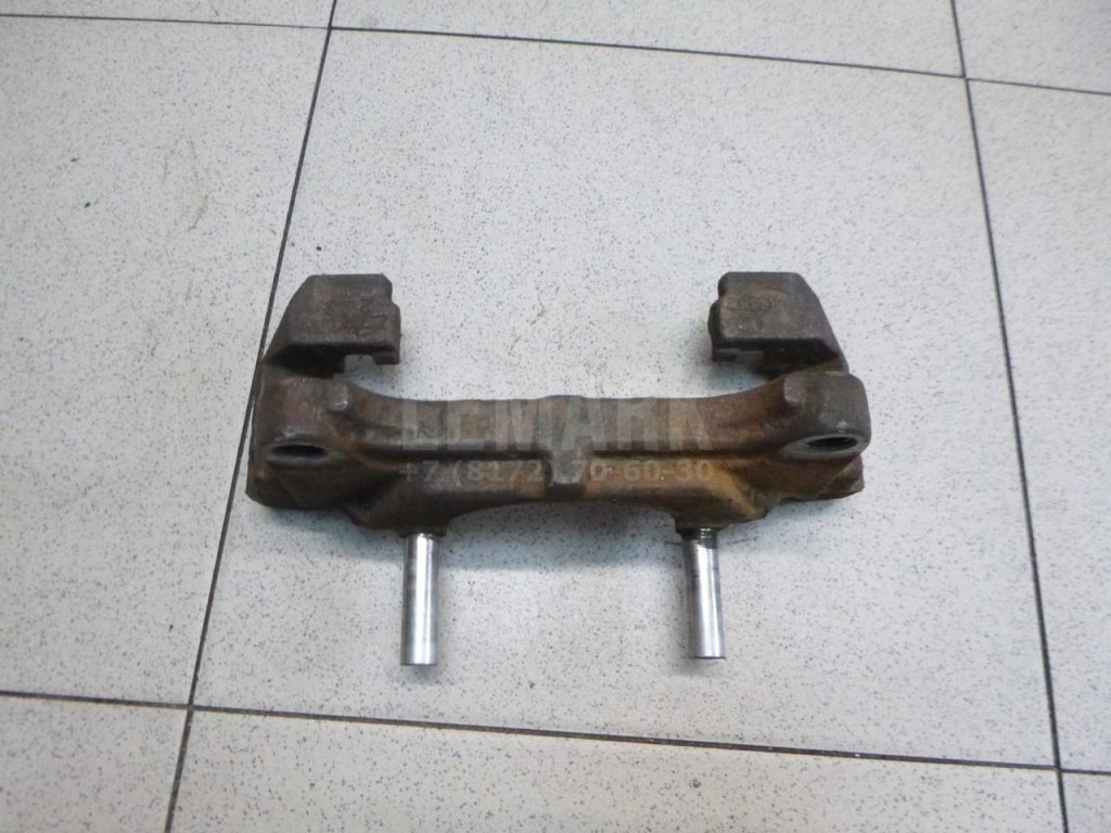 Скоба суппорта переднего для  Audi A3 (8Y) 2020