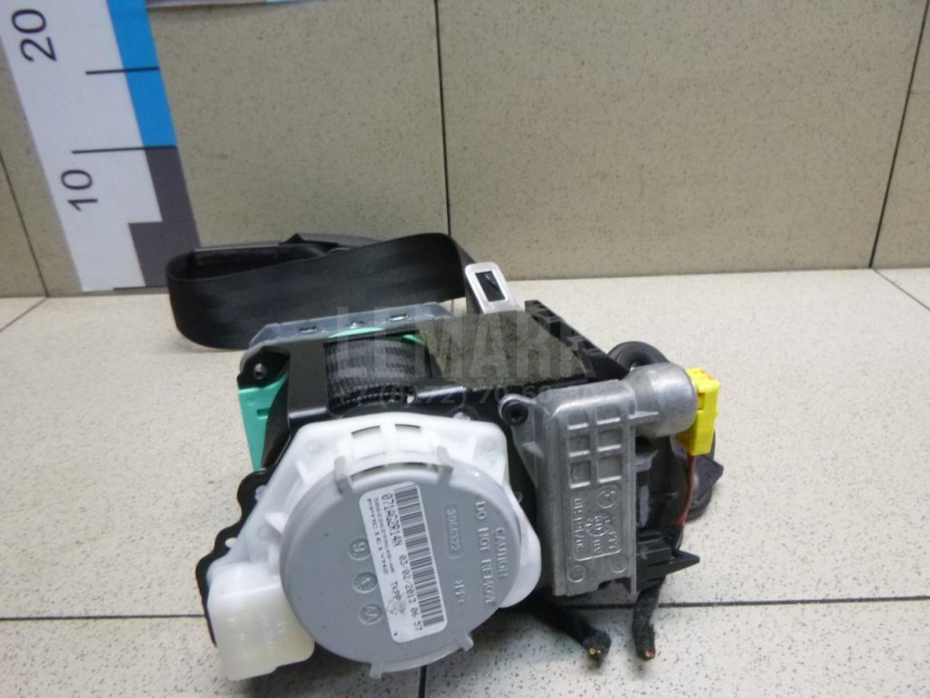 Ремень безопасности с пиропатроном