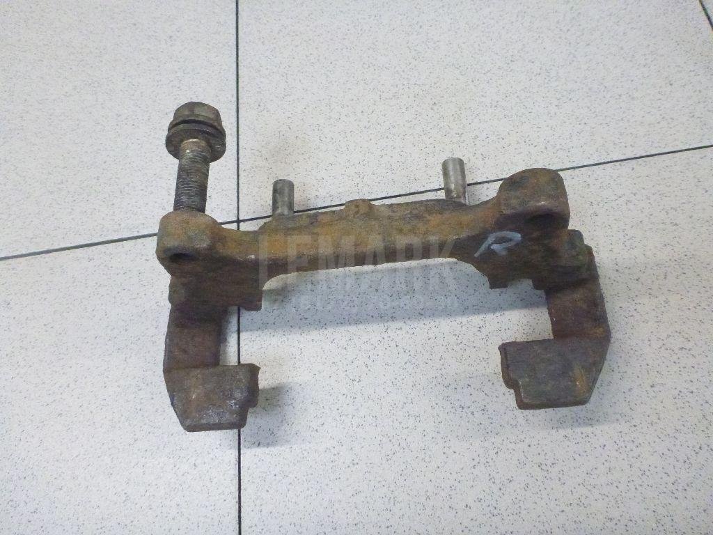 Скоба суппорта переднего