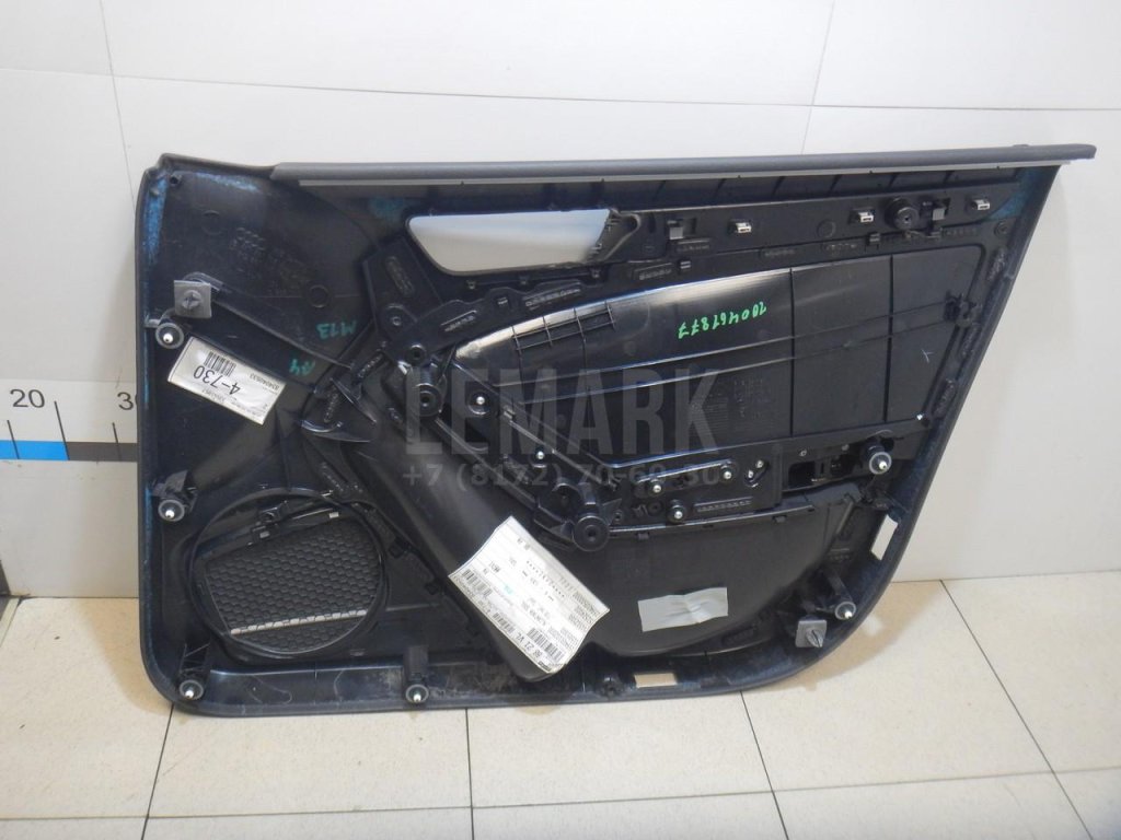 Обшивка двери передней левой