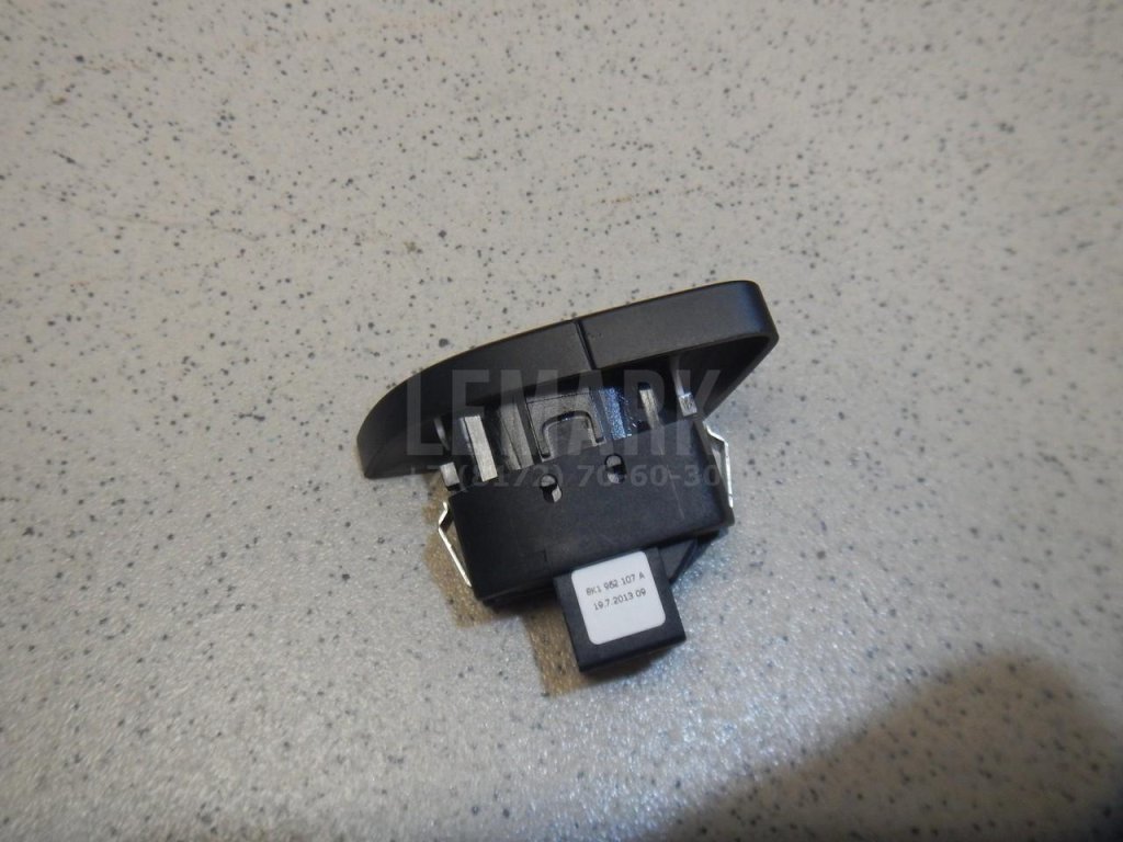 Кнопка центрального замка