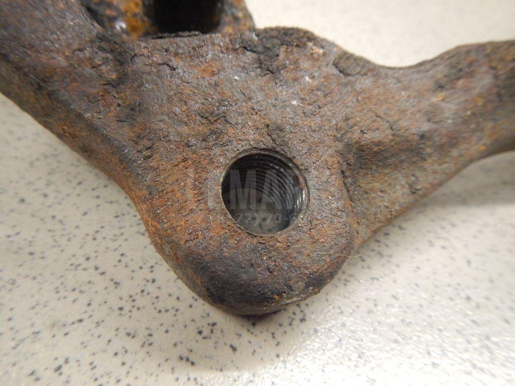 Скоба суппорта переднего для  Audi A3 [8PA] Sportback 2004-2013