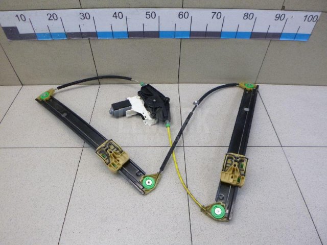 Стеклоподъемник электр. передний правый