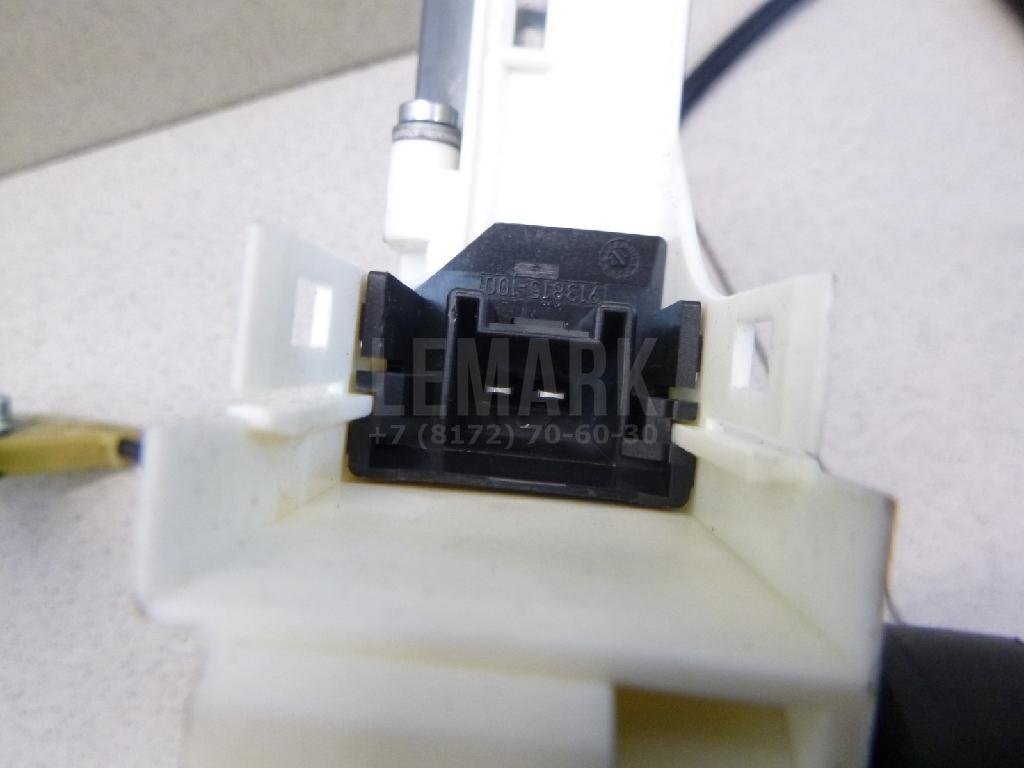 Стеклоподъемник электр. передний правый