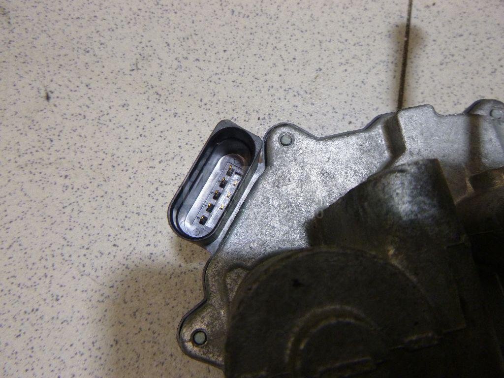 Механизм изменения длины впускного коллектора