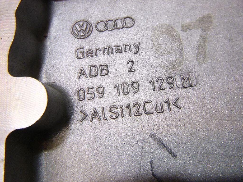 Крышка распредвала для  Audi A4 [B9] 2015