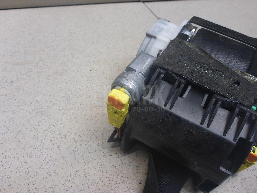 Ремень безопасности с пиропатроном