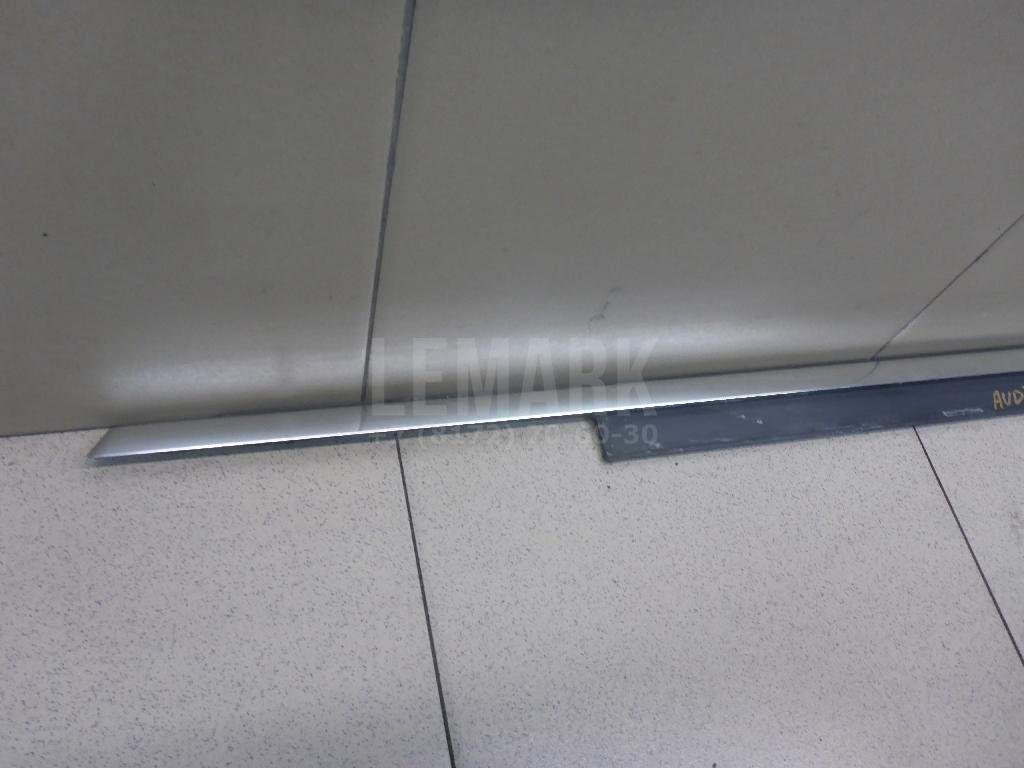 Накладка стекла переднего левого