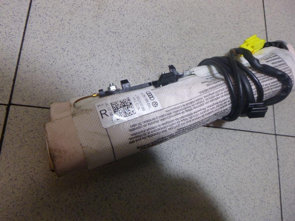 Подушка безопасности боковая (в сиденье)