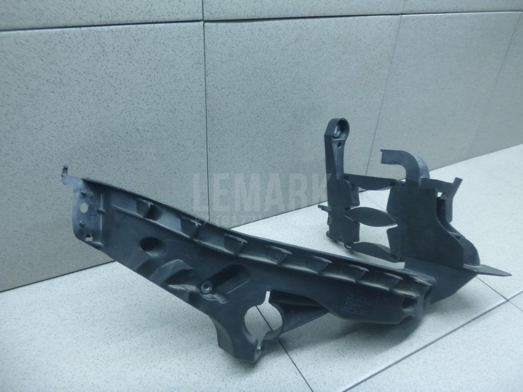 Кронштейн фар правый для  Acura MDX 2007-2013