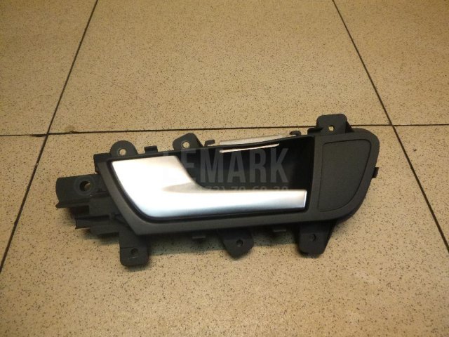 Ручка двери внутренняя левая