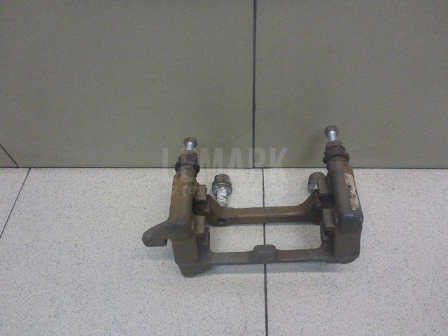 Скоба суппорта заднего левого