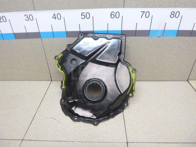 Крышка двигателя передняя