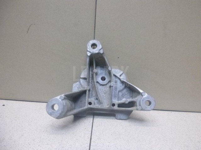 Кронштейн КПП