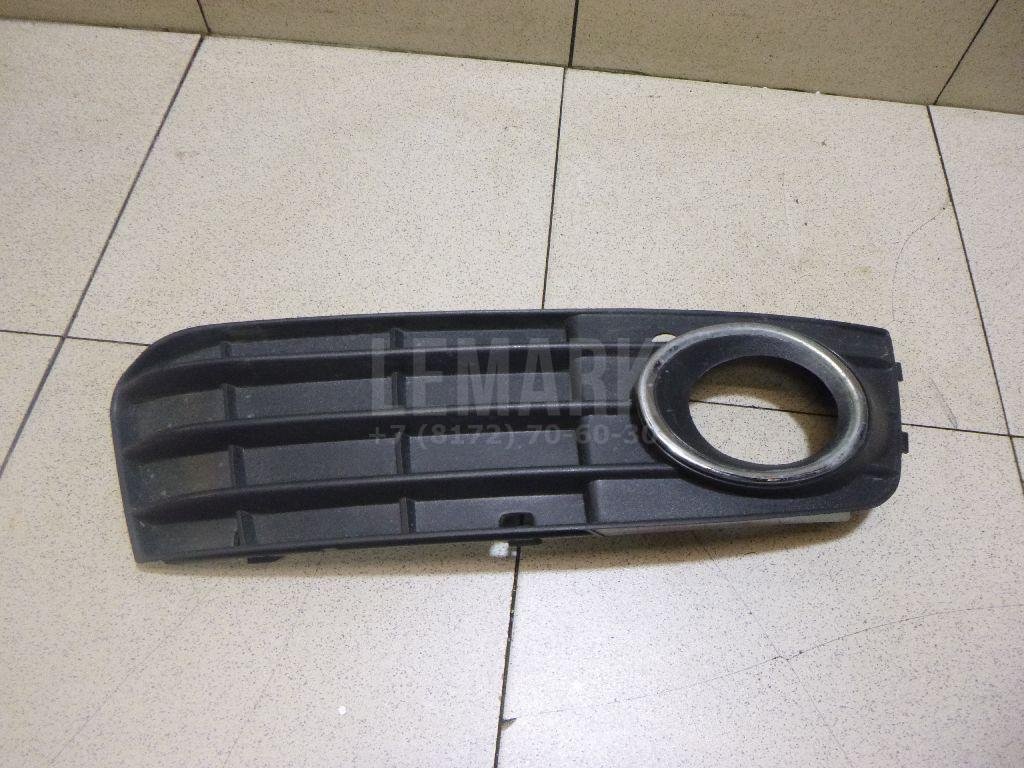 Решетка в бампер правая для  Audi A1 (8X) 2010-2018