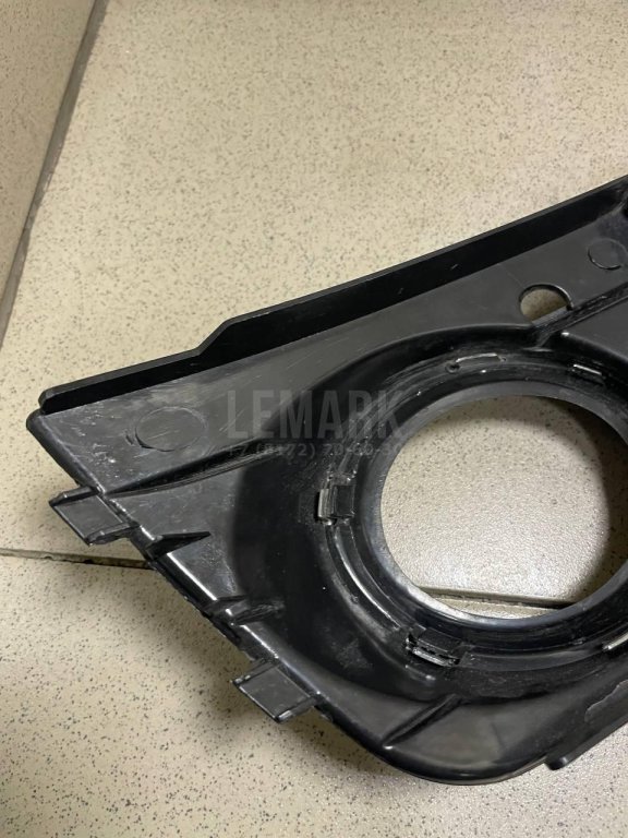 Решетка в бампер правая для  Audi A1 (8X) 2010-2018