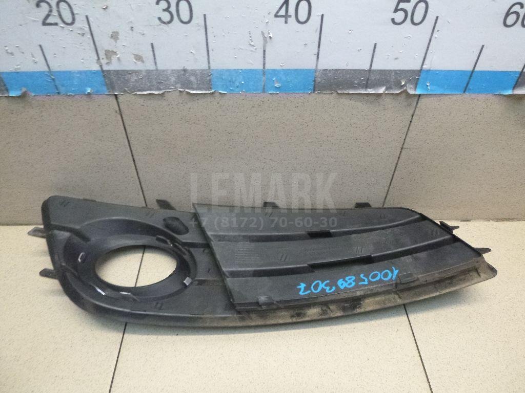 Решетка в бампер правая