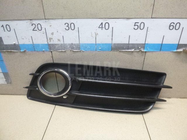 Решетка в бампер правая