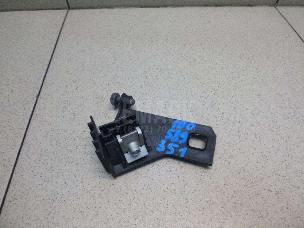 Кронштейн фар правый