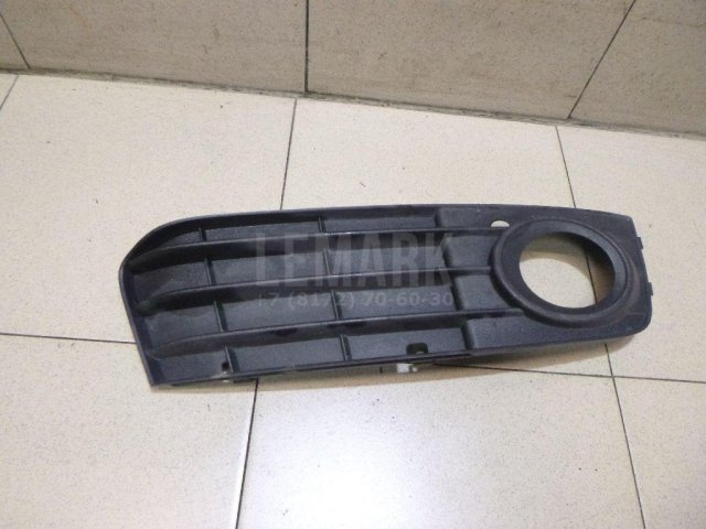 Решетка в бампер правая