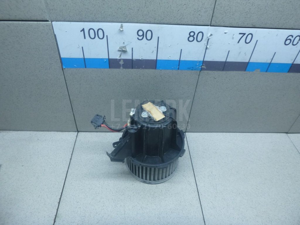 Моторчик отопителя