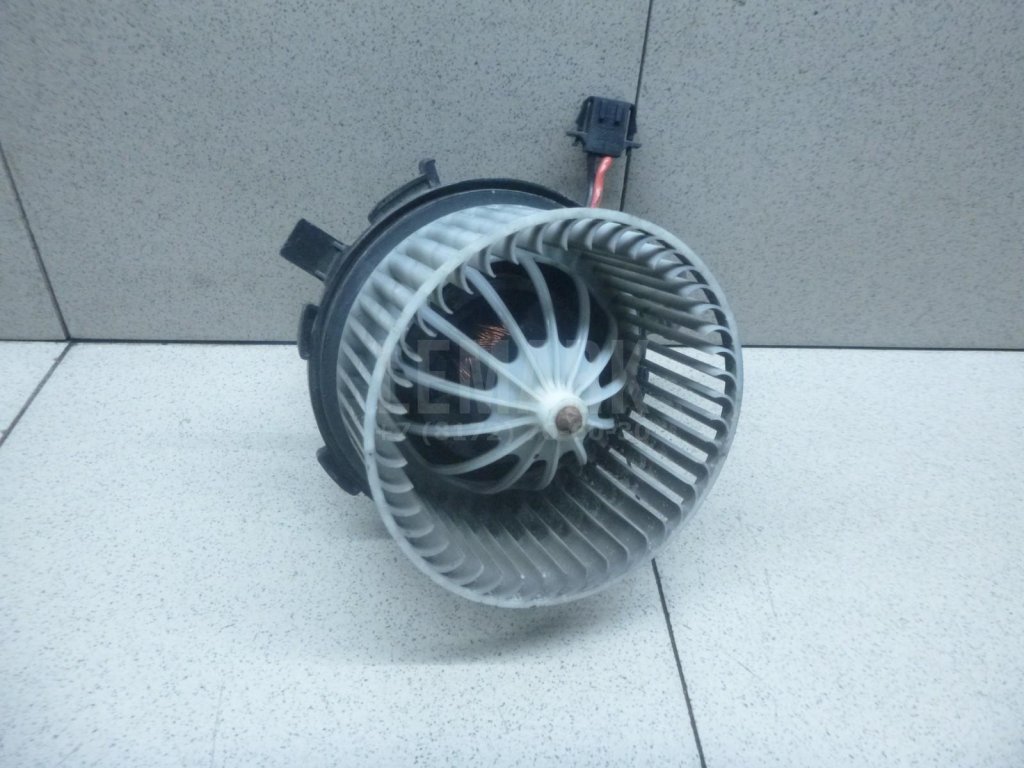 Моторчик отопителя