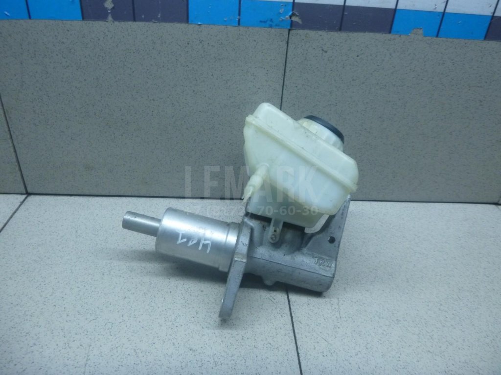 Цилиндр тормозной главный