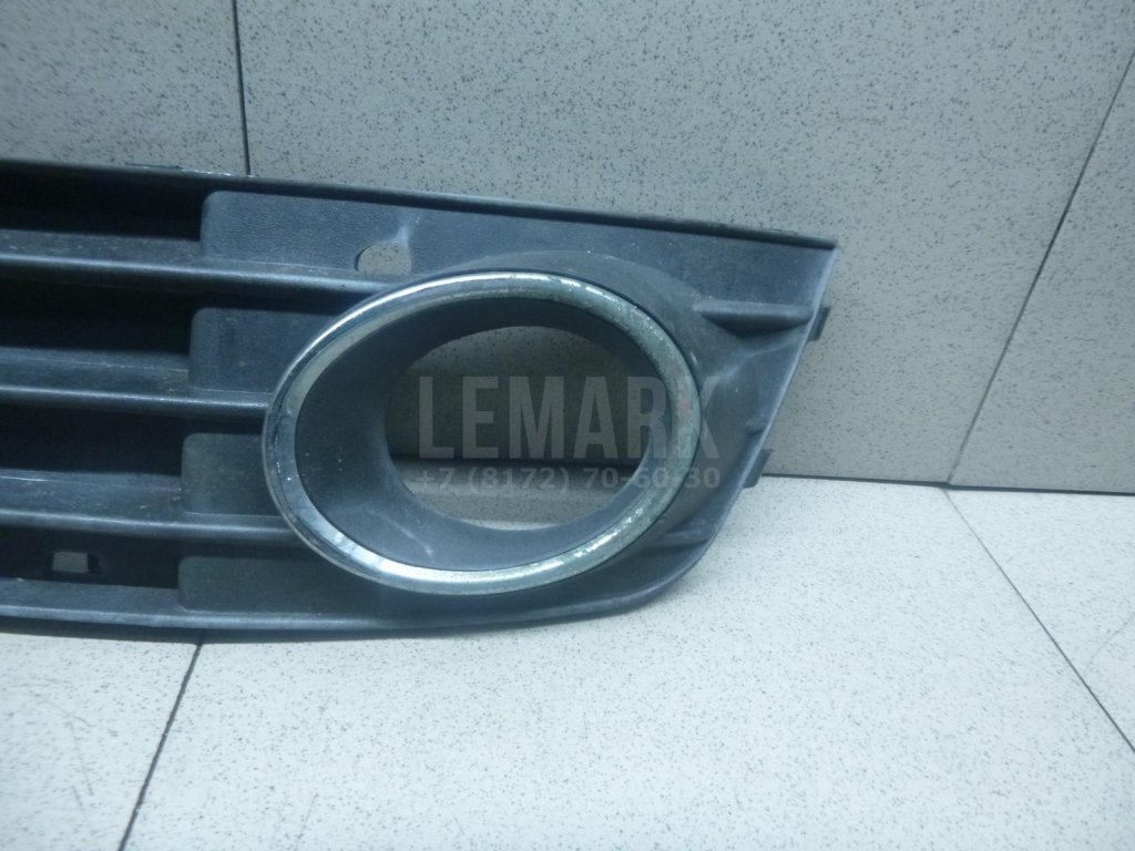 Решетка в бампер правая