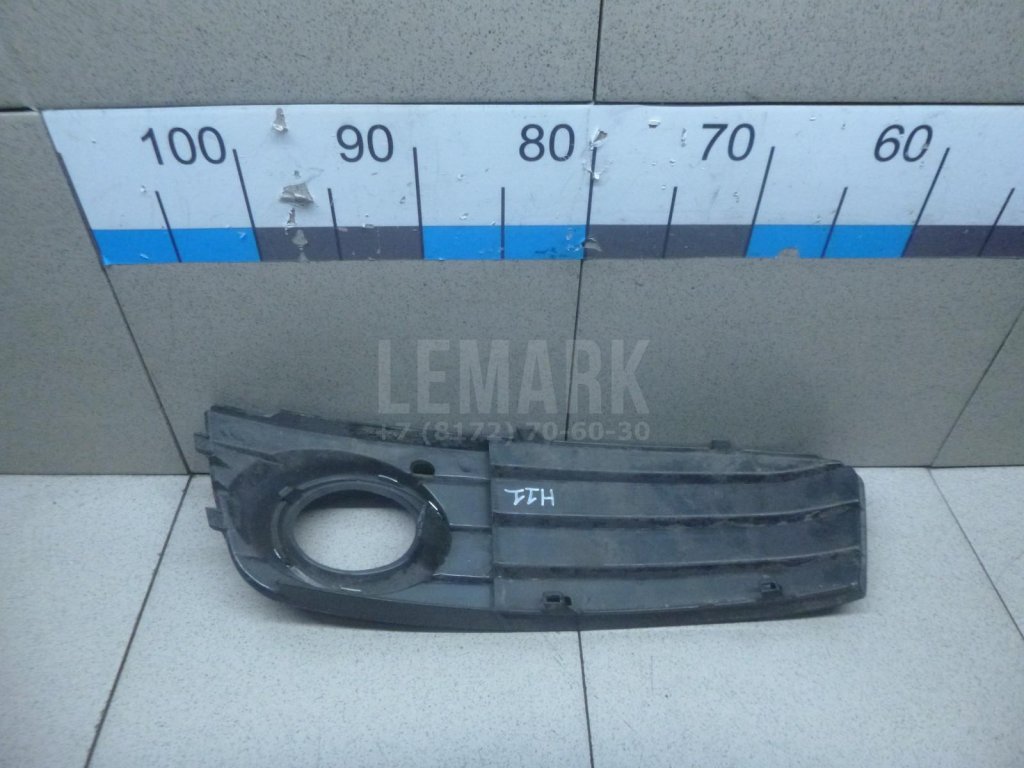 Решетка в бампер правая