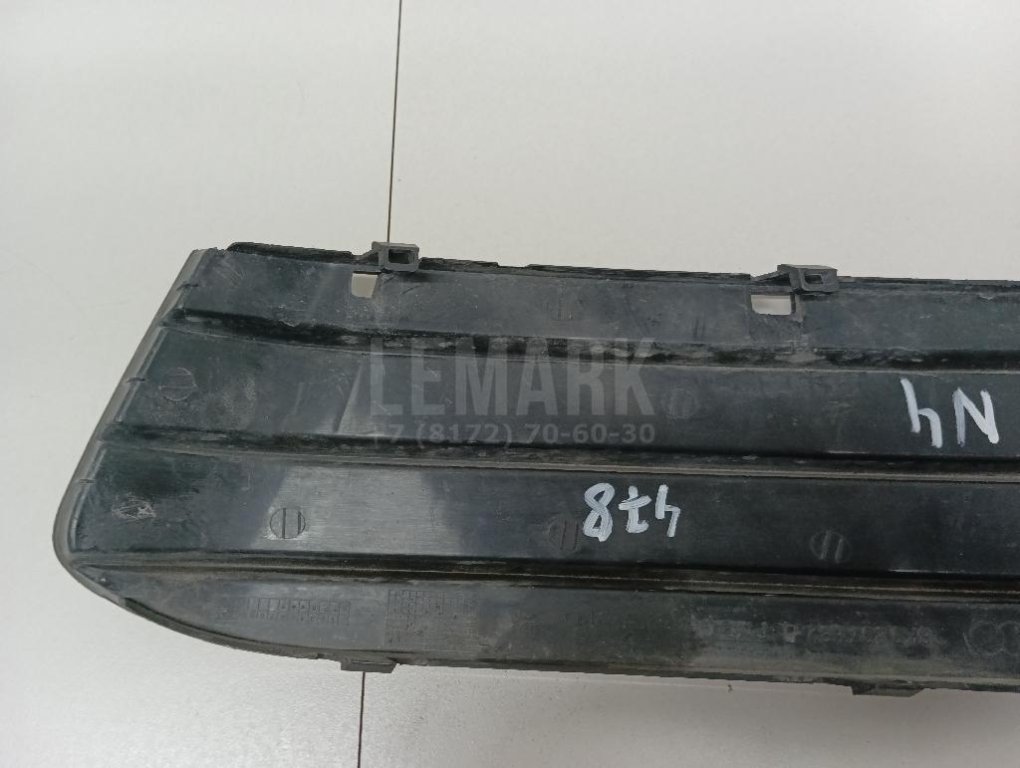 Решетка в бампер правая