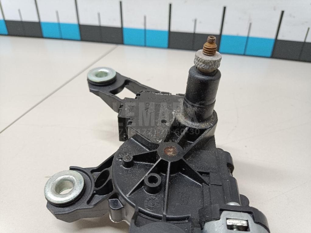 Моторчик стеклоочистителя задний