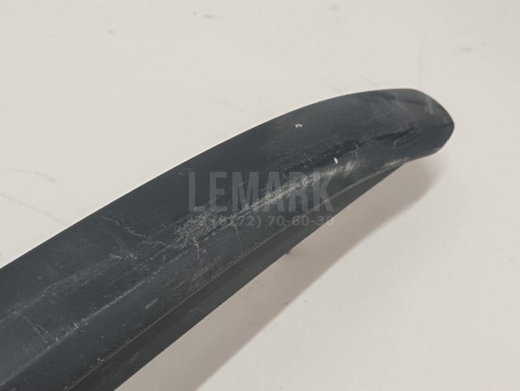 Рейлинг правый (планка на крышу)