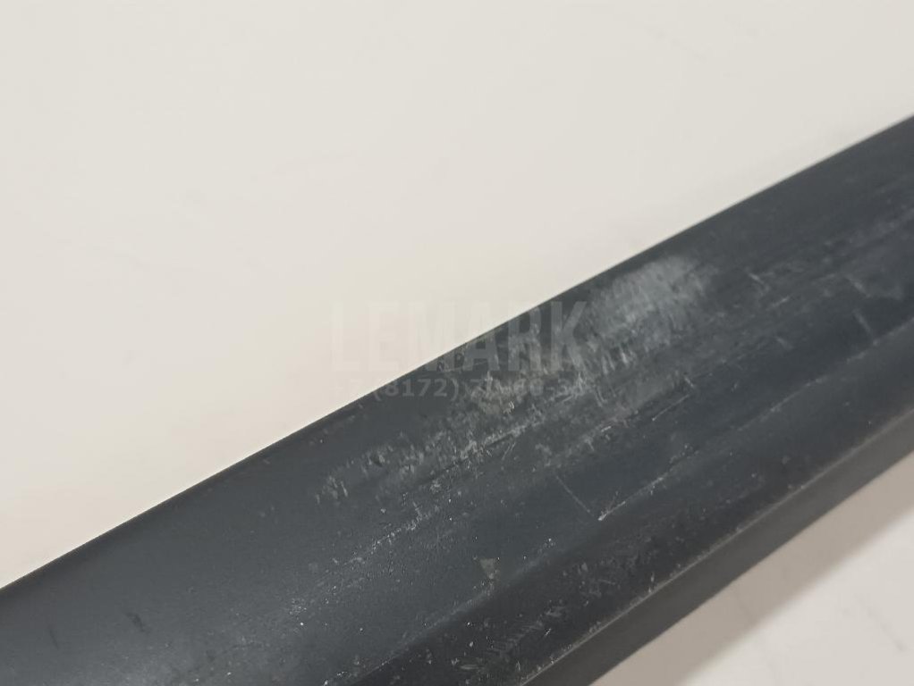 Рейлинг правый (планка на крышу)