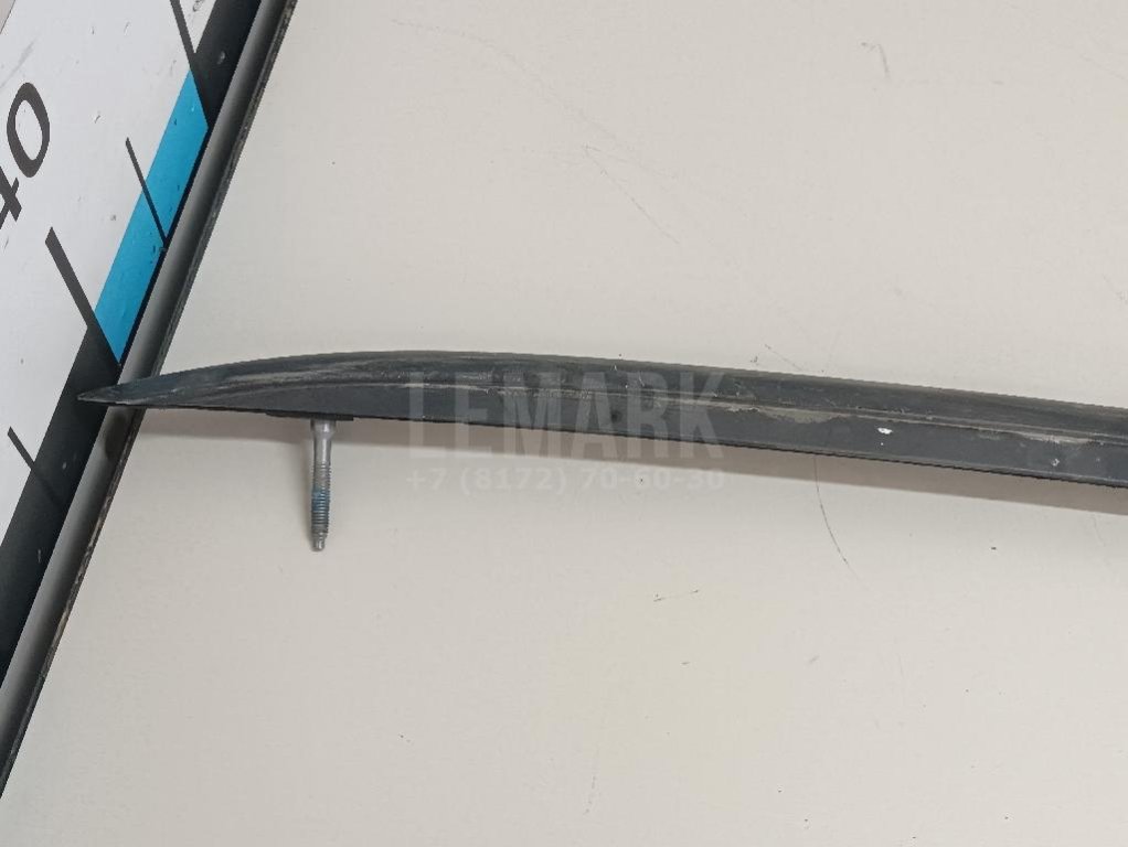 Рейлинг левый (планка на крышу)