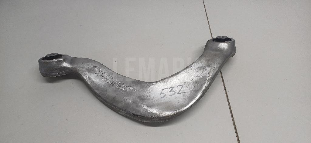 Рычаг задний верхний правый