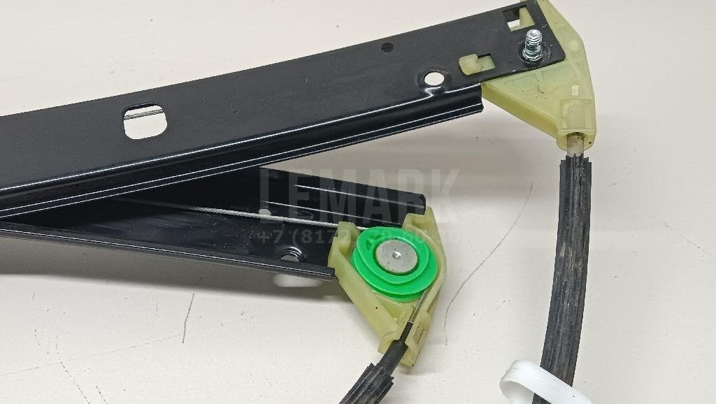 Стеклоподъемник электр. передний левый