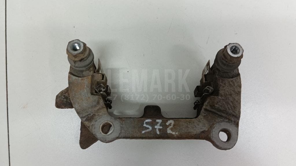 Скоба суппорта заднего правого