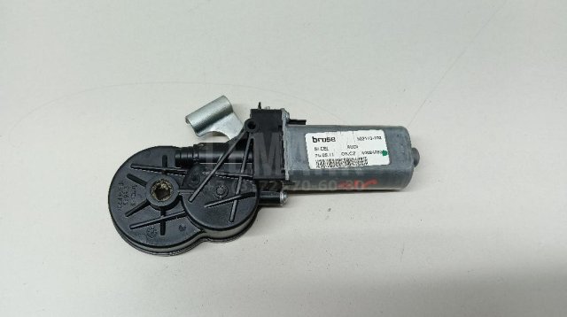 Моторчик регулировки сиденья