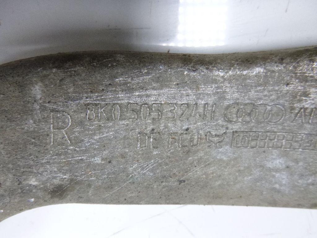 Рычаг задний верхний правый